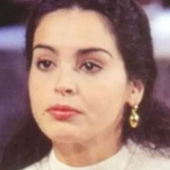 Carmem rejeita Adonay e fica com Igor no final da novela 'A Viagem'