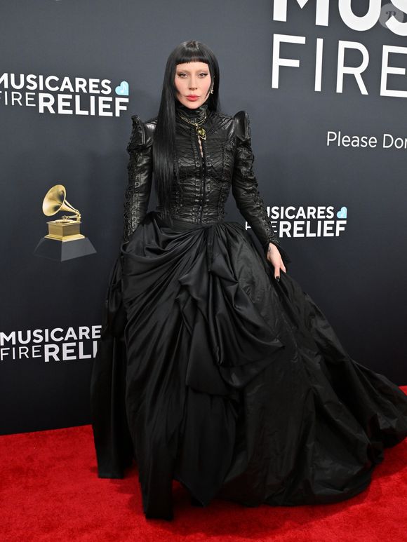 Antes e depois de Lady Gaga: 50 fotos que comprovam a evolução da moda e beleza da cantora desde 2005