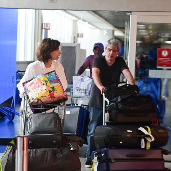 Fernanda Torres mantém um relacionamento com Andrucha Waddington desde 1995.