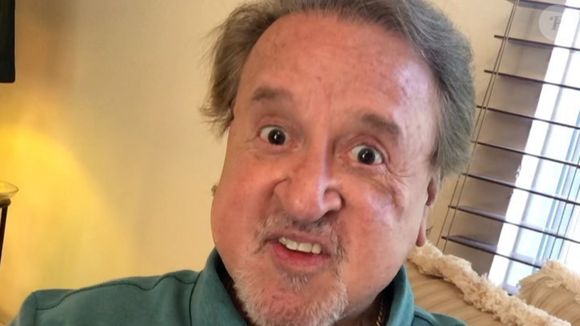 Segundo relato de Carlos Villagrán ao programa Super Deportivo Radio, o eterno Quico emocionou Lionel Messi ao presentear o craque com um anel de ouro que carregou durante toda a vida; gesto aconteceu durante encontro especial em Miami