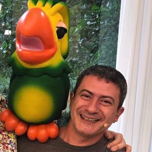 Intérprete do Louro José, Tom Veiga morreu em 2020