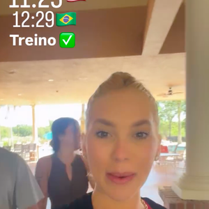 Ao sair da academia, Virgínia gravou um storie divertido reclamando do mau cheiro da academia