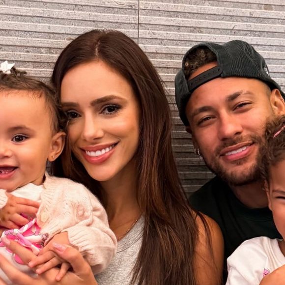 Esposa de Neymar, Bruna Biancardi reage à ataques e crimes contra Mavie e Mel, filhas com o jogador: 'Coisas horríveis'