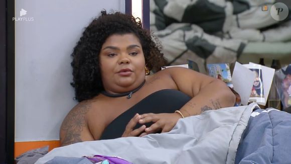 “Está tudo bem. Meu pai está vivo, essas pessoas são muito chatas. Quando acontecer alguma coisa, vamos postar nas redes. Ele está internado no Barra D'Or, sem novidades no quadro, zero bactérias, sinais vitais ok, acordado”, afirmou Flora