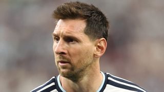 Argentina campeã da Copa 2026? Presidente da Fifa, Infantino quase entrega torcida por time de Messi contra Cabo Verde; web não perdoa: 'Entrega logo a taça'
