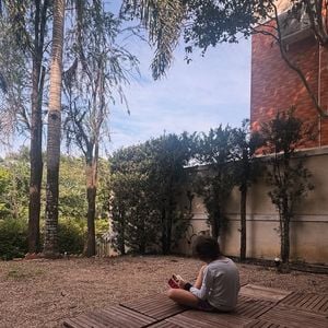 Até o filho Theo, fruto de seu casamento com Sandy, apareceu em um dos cliques