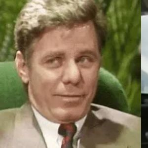 'Eu achava que ia ser agredido nas ruas, mas as pessoas me aplaudiram': há quase 4 décadas, a Globo fez um político corrupto 'dar uma banana' para o Brasil ao fugir de avião do país; hoje com 89 anos, ator atribui culpado pela reação inesperada