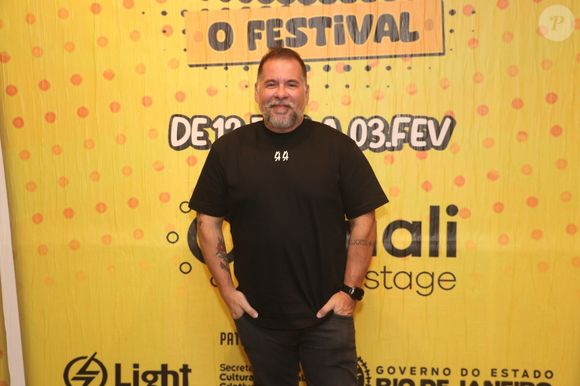 Leandro Hassum explica que perdoou por compreender o esforço que o pai fazia para proteger a família e dar a ele infância e adolescência tranquilas