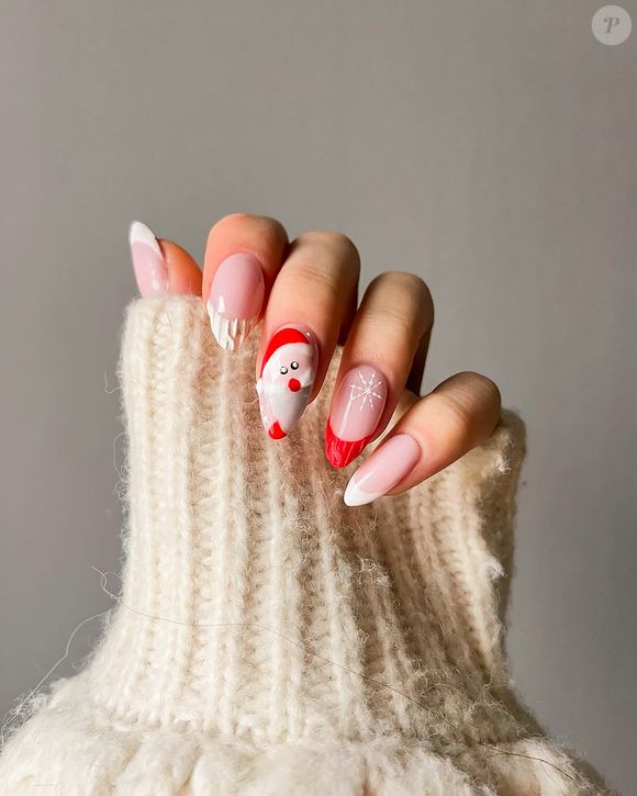 Esmalte vermelho é referência quando o assunto é manicure natalina