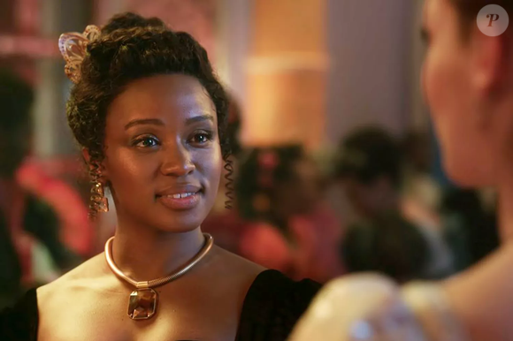 Masali Baduza é Michaela Stirling; a atriz tem 1,62 m em 'Bridgerton', da Netflix