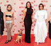 Preto, plissado, renda, tule e plumas: Paolla Oliveira posa com o cachorrinho de 'Caramelo', Juliana Paes e Giovanna Grigio brilham em festa da Netflix! 46 fotos dos looks