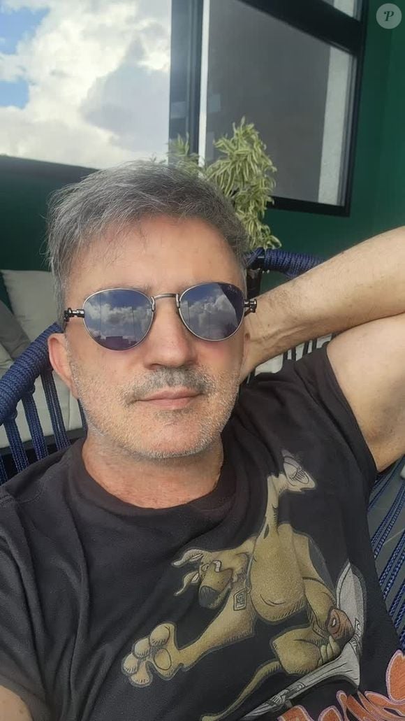 Figueira Júnior morreu aos 60 anos. O dublador do Androide 17 em 'Dragon Ball' e de Fry em 'Futurama' deixou quase quatro décadas de carreira na dublagem brasileira