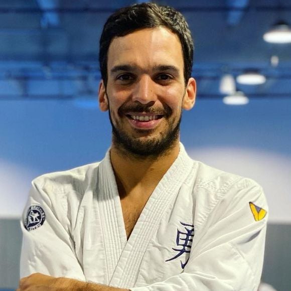 Joaquim Valente é professor de jiu-jitsu e atua em Miami ao lado dos irmãos. Por lá, eles são amplamente conhecidos como ‘Valente Brothers’