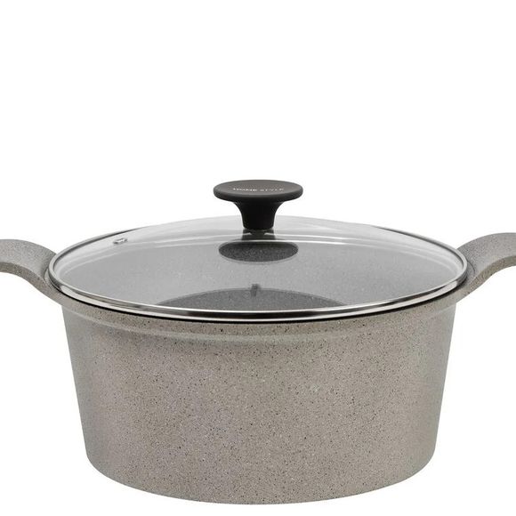 Algumas das peças da coleção podem ser levadas ao forno, sem tampas e sem pegadores, em temperaturas de até 250°C