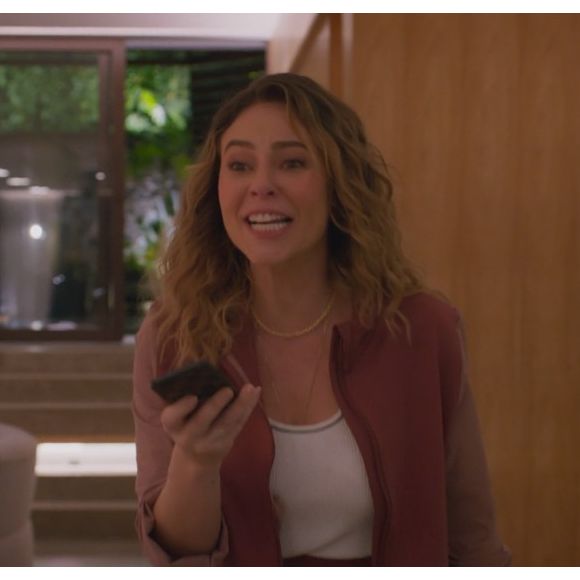 Heleninha  (Paolla Oliveira) será presa pela morte de Odete Roitman