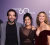 Após 2 semanas de tretas, Cauã Reymond fica fora de fotos de Bella Campos com Humberto Carrão e mais atores de 'Vale Tudo' em bastidor de show dos 60 anos da Globo