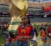 Lamine Yamal conquistou a Copa do Mundo de 2026 com a Espanha, mas quem também desperta curiosidade é Sheila Ebana. Conheça o jardim da casa da mãe do craque, com piscina redonda, varanda ampla e espaço para Keyne