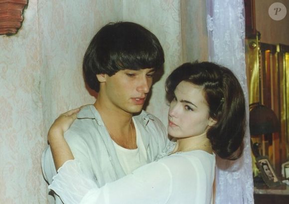 Ana Paula Arósio em 1998, ganhou notoriedade com o papel de protagonista na minissérie 'Hilda Furacão'.