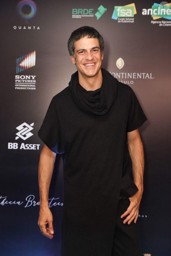 Mateus Solano lançou uma nota redigida por sua assessoria de imprensa. O comunicado foi divulgado pela colunista Fábia Oliveira, do portal Metrópoles