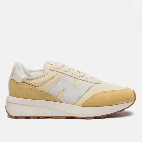 Tênis New Balance na cor Amarela é perfeito para a Copa do Mundo 2026