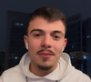 O ator Thomaz Costa, ex-Carrossel, onde interpretou o personagem de Daniel na novela infantil do SBT, deu uma resposta afiada para um internauta durante uma live.