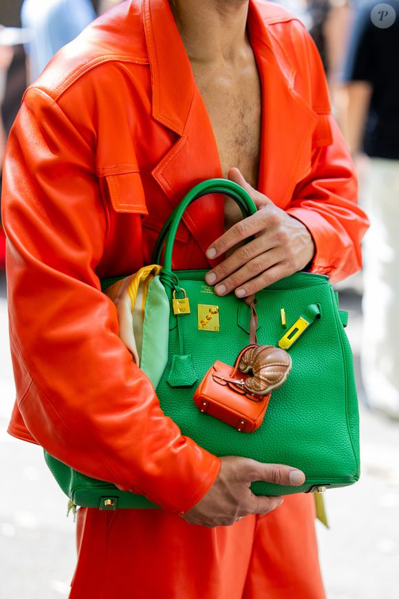 Pingente de bolsa feminina de croissant