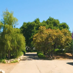 Oprah tem um espaço gigantesco para receber visitas e aproveitar a tranquilidade do local