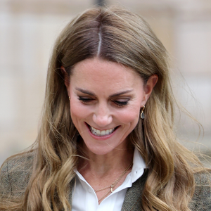 Após rumores de uso de peruca, Kate Middleton abre o jogo sobre novo visual e dá explicação inusitada: ‘Costumava…’