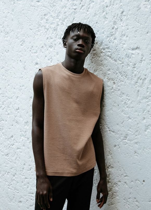 A carreira de Mouhamed Diop ganhou novos rumos após sua descoberta por Cléber Machado, agente da JOY Management, enquanto ele trabalhava como vendedor ambulante.