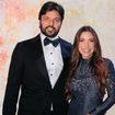 Patricia Abravanel sem aliança: após rumor de crise em casamento e novos vídeos de Fabio Faria em festa de Vorcaro, nova aparição da apresentadora chama atenção por ausência de joia
