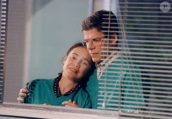 Na novela 'História de Amor', mãe de Joyce (Carla Marins), Helena (Regina Duarte) vai sofrer com as malcriações da filha