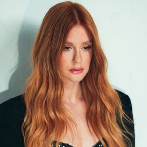 Truss, marca da qual Marina é embaixadora, também havia sido responsável pela transformação para o loiro