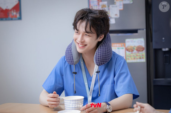 Kang You-seok em 'Resident Playbook'