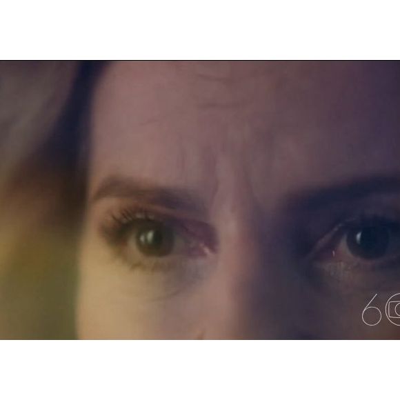 Como na versão original, a Globo focou os olhos e boca de Odete Roitman antes do seu rosto, enquanto ela proferia ofensas sobre o Brasil