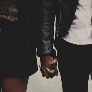 O amor e os relacionamentos são uma forma de expandir nossa teia de aranha pessoal. E uma forma de se sentir vivo, mesmo que às vezes doa