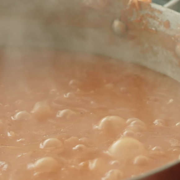 Preparo da sopa é simples, apesar de demorado, e requer o cozimento lento das cebolas