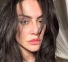 Após oito anos utilizando apenas o primeiro nome como identidade artística, a atriz e cantora Cleo decidiu retomar o uso do sobrenome Pires