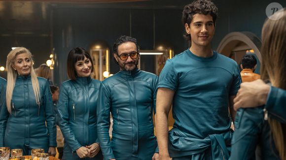 'O Refúgio Atômico' segue um grupo de bilionários que vive em um bunker subterrâneo