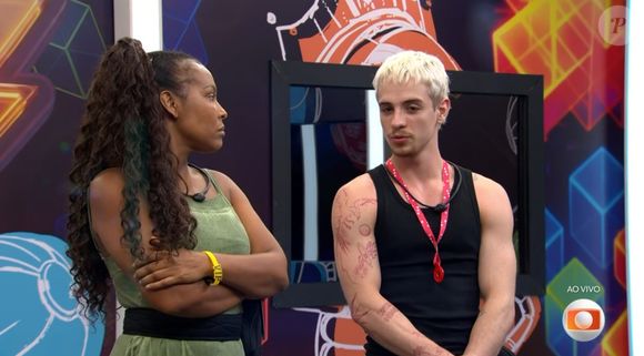 Juliano Floss e Sol Vega escolheram Samira em conjunto, com a justificativa de que a sister estava em cima do muro