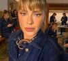 Carolina Dieckmmann não dispensa os cuidados com a pele para manter sua beleza natural mesmo com a maturidade