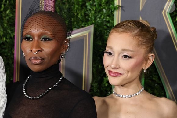 Ariana Grande virou alvo de preocupação da família após a intensa divulgação de ‘Wicked’. Segundo o The Mirror, Cynthia Erivo tem sido um apoio constante da cantora