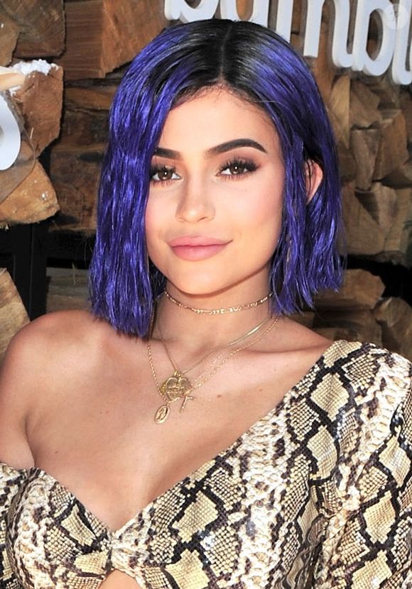 Kylie Jenner já usou lace na cor roxa