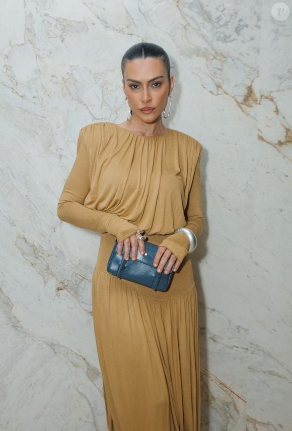 Cleo Pires: ‘Eu paguei sozinha esse pato de ser filha de pais separados que não se comunicam, não se compreendem. [Em que], inclusive, o pai é péssimo para a mãe’