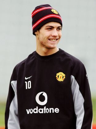 Como Cristiano Ronaldo era antes da fama? 28 fotos do antes e depois do jogador