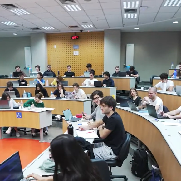 Salas estilo Harvard, Nerd Box e tecnologia de ponta: conheça a estrutura do Insper, faculdade escolhida por Benício Huck.