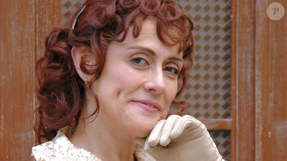 Nina de Pádua faz participação na novela 'Quem ama cuida'