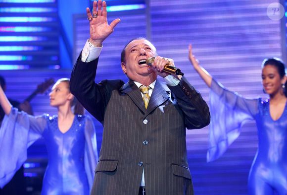 Raul Gil recordou fortes ataques que recebeu após Nancy Gil, sua filha, o acusar de abandono: 'Canalha, esse velho não presta, já está vivendo horas extras'