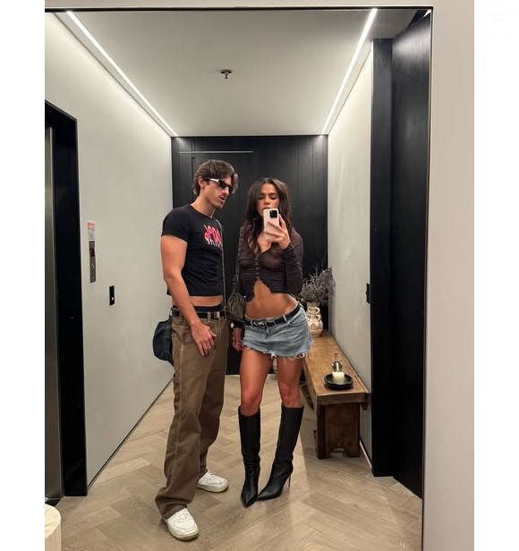 Daniel esteve com Bruna Marquezine recentemente em uma festa com temática de baile funk