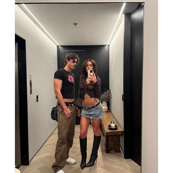 Daniel esteve com Bruna Marquezine recentemente em uma festa com temática de baile funk