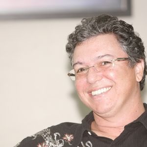 Boninho ‘aumentava o volume no máximo, apertava o play. Não é o que tá acontecendo. Você escutava até a microfonia que fazia e você acordava assim’, conta Alberto Cowboy